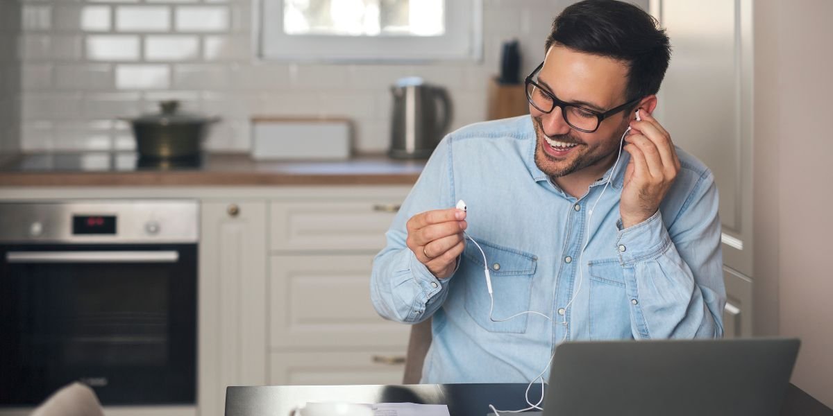 Best Equipment for Online Meetings